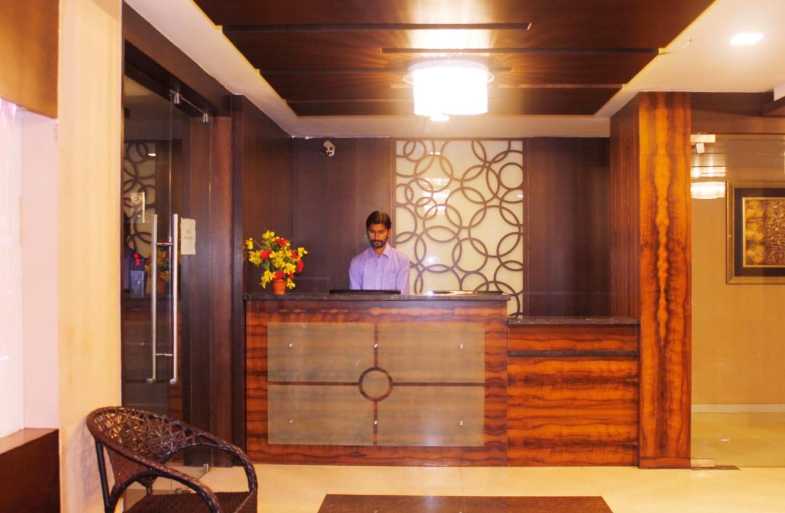 7Th Sky Hotel & Restaurent Sirohi Bagian luar foto